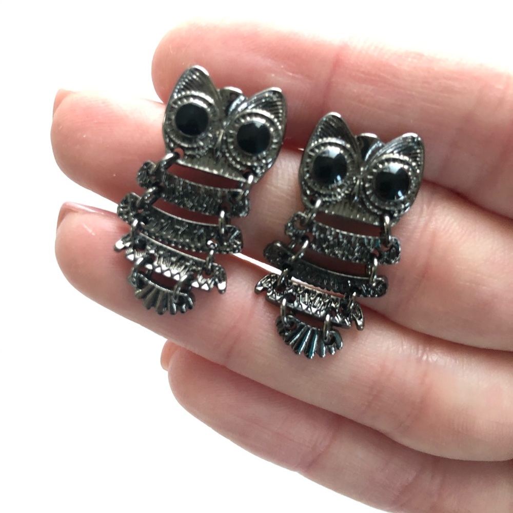 NWOT 🎉 Silver Owl Earrings